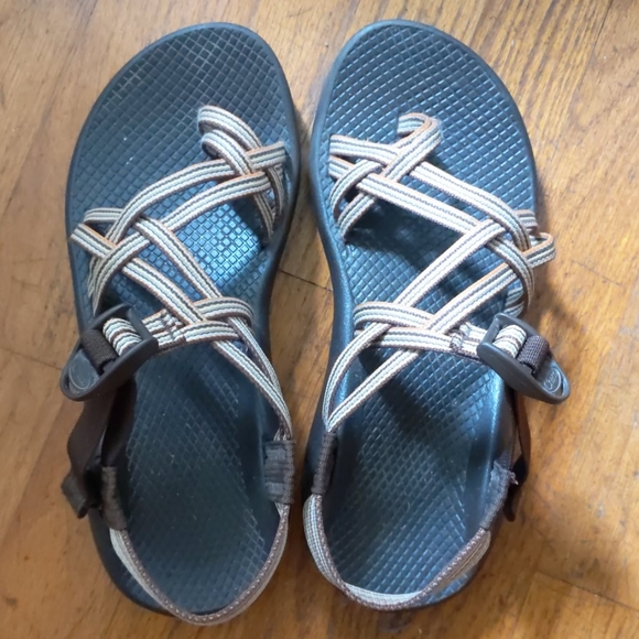 Chaco sandals - Picture 1 of 3